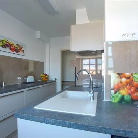 Appartamento L'onyx By Interhome *